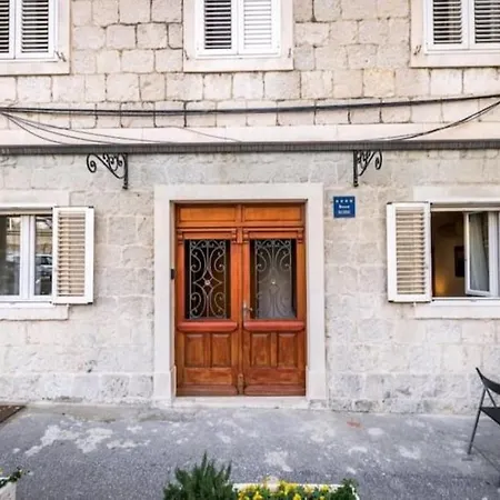 Megy Luxury Guest house *